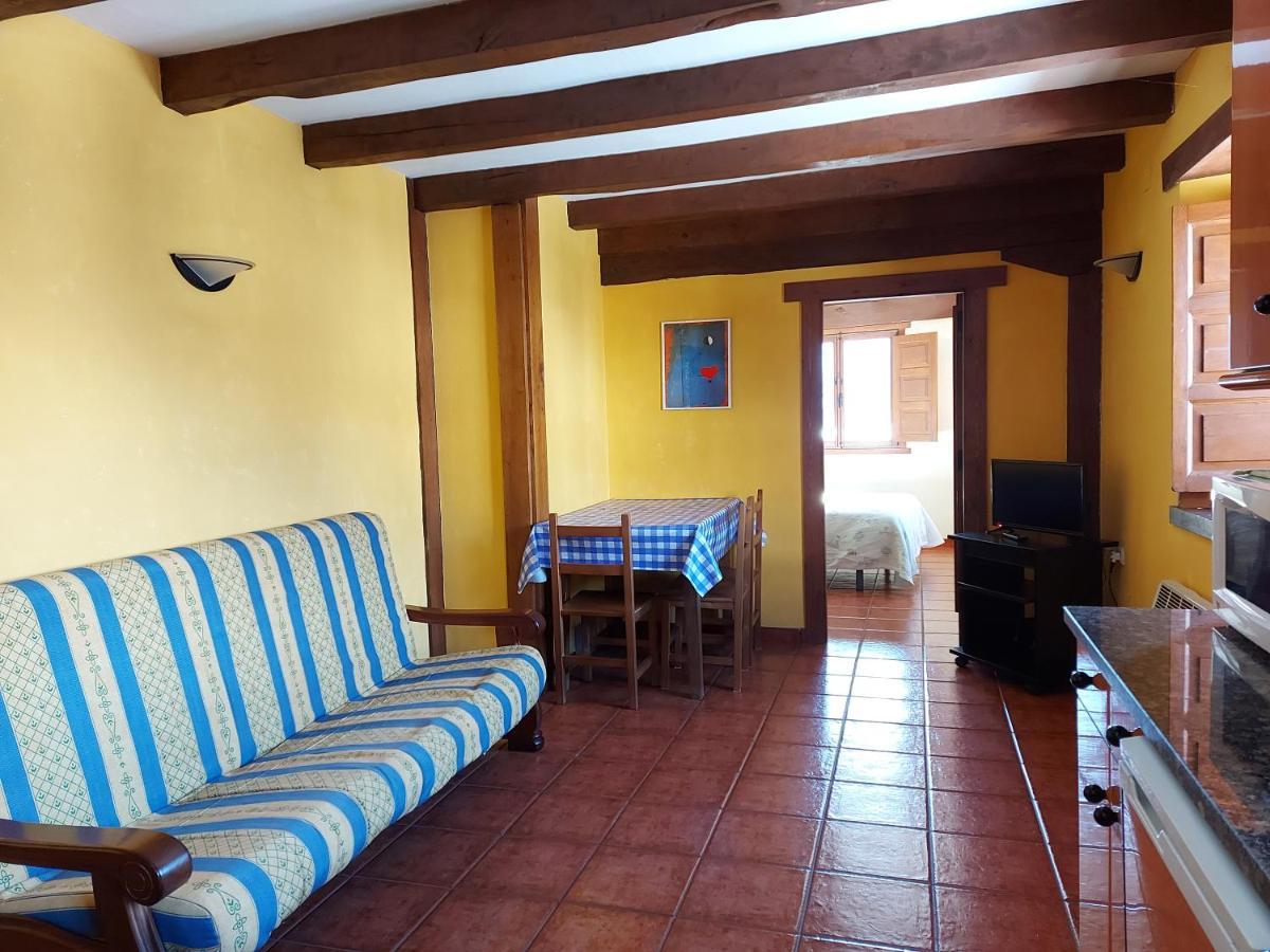 Apartamentos Rurales Las Rocas De Brez Camaleno Exterior photo