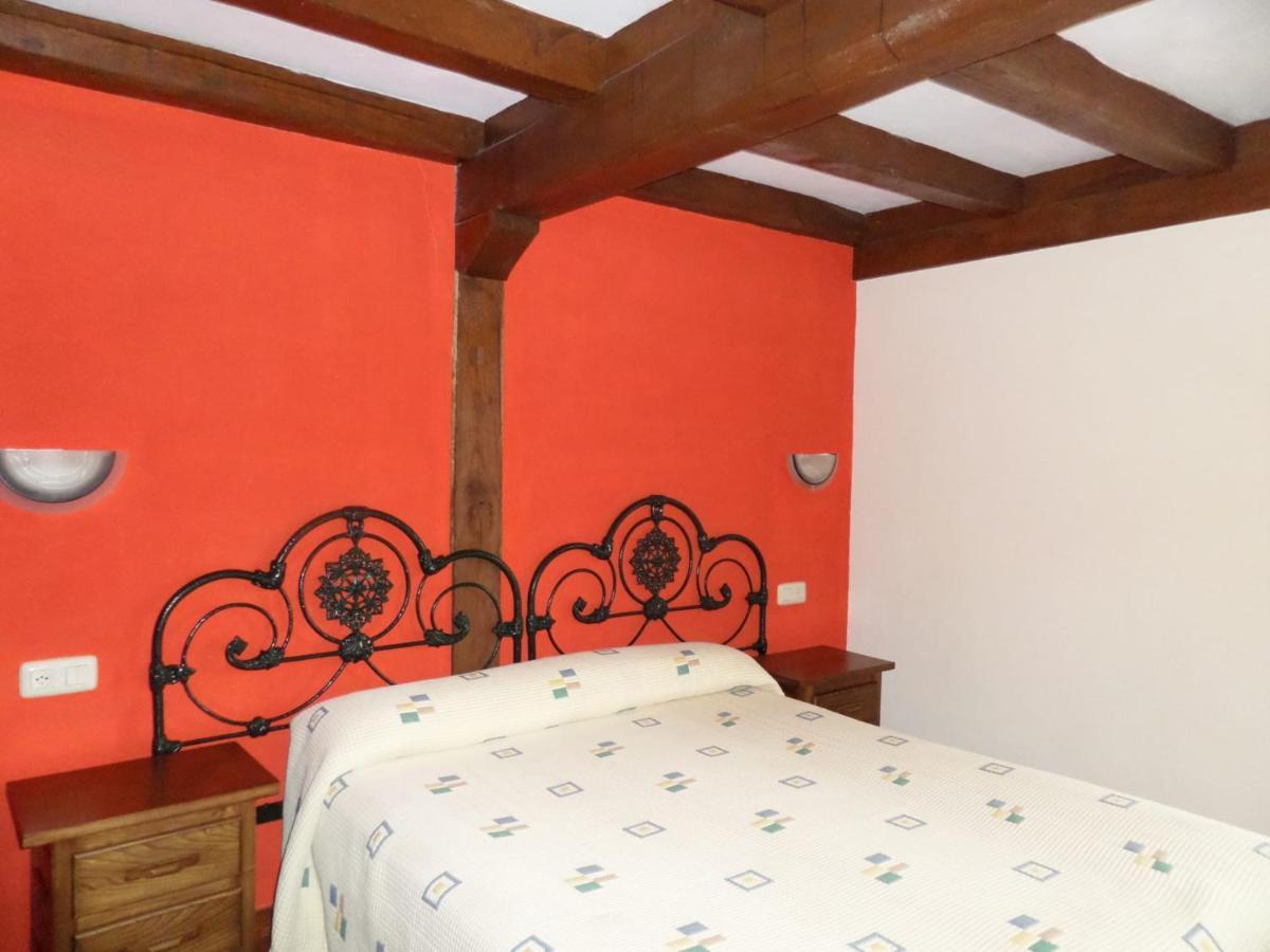 Apartamentos Rurales Las Rocas De Brez Camaleno Exterior photo