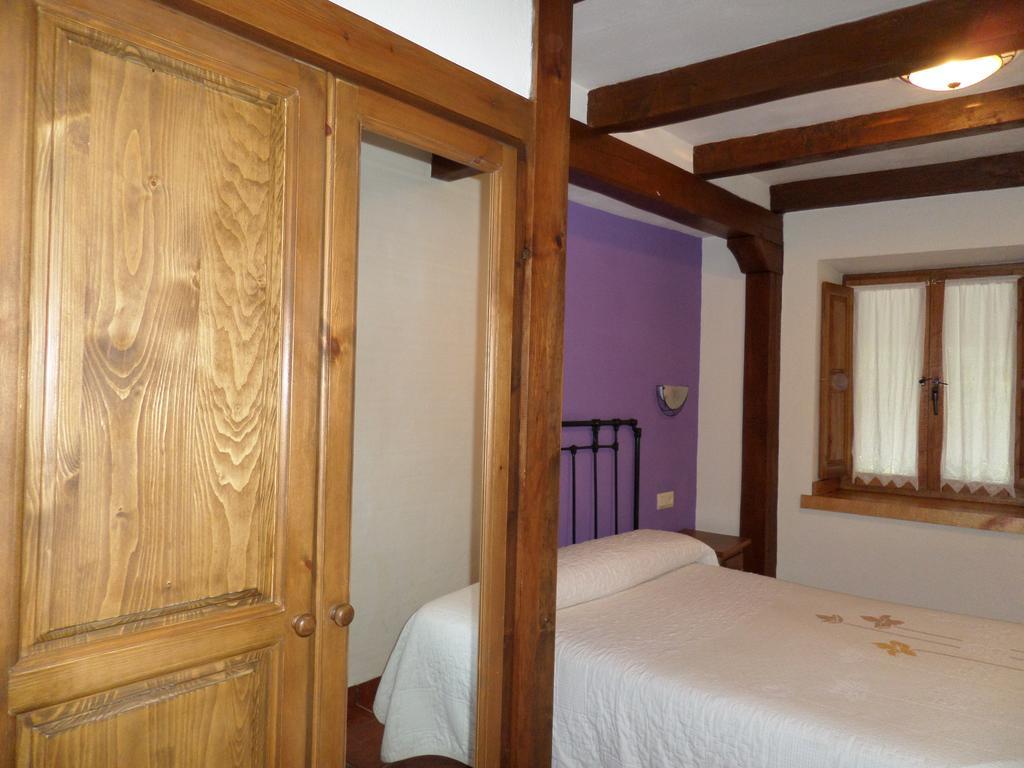 Apartamentos Rurales Las Rocas De Brez Camaleno Exterior photo